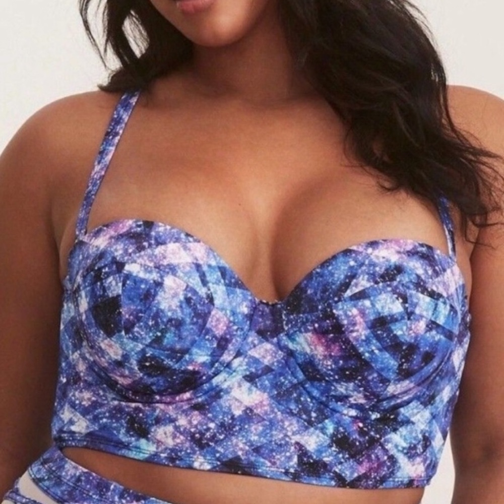 NWOT Torrid Galaxy Bikini Swim Top